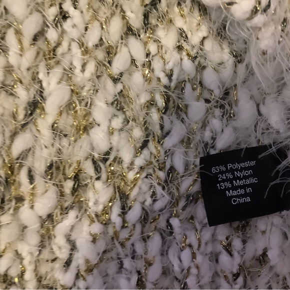 Lane Bryant Metallic Gold & White Sweater 22/24 - Picture 3 of 12